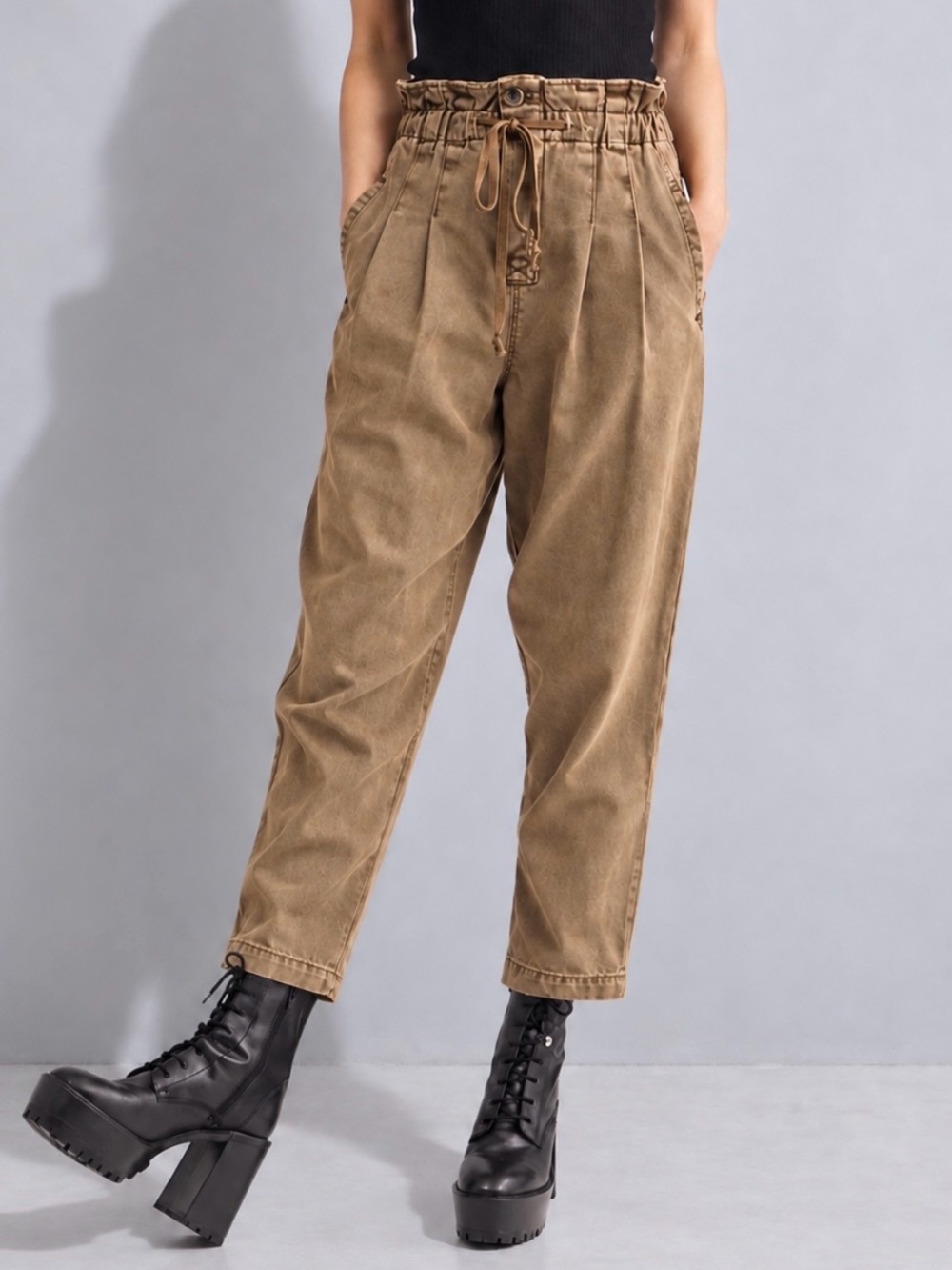 FREE PEOPLE Margate Washed Khaki Slouchy Pleated Trouser Pants Size M